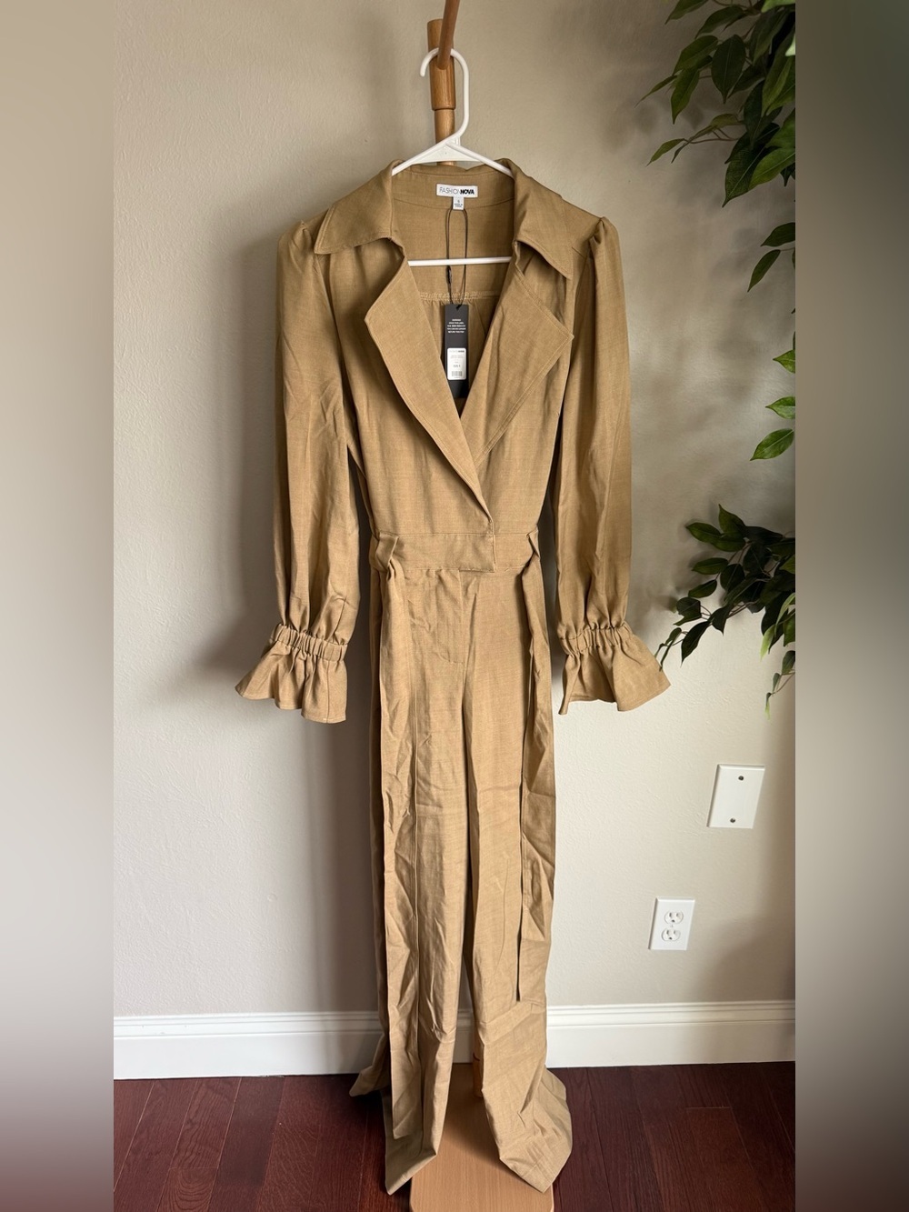 Fashion Nova Serena Trench Wide Leg Jumpsuit in Khaki Women’s Size Small NWT
